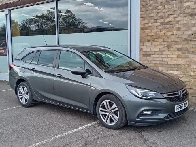 2025 Vauxhall Astra