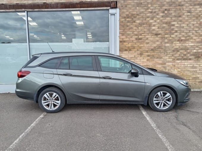2025 Vauxhall Astra
