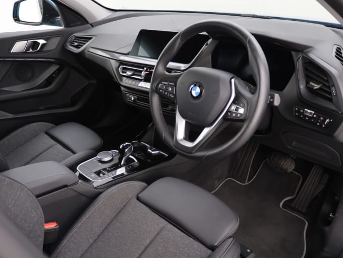 2025 BMW 1 Series