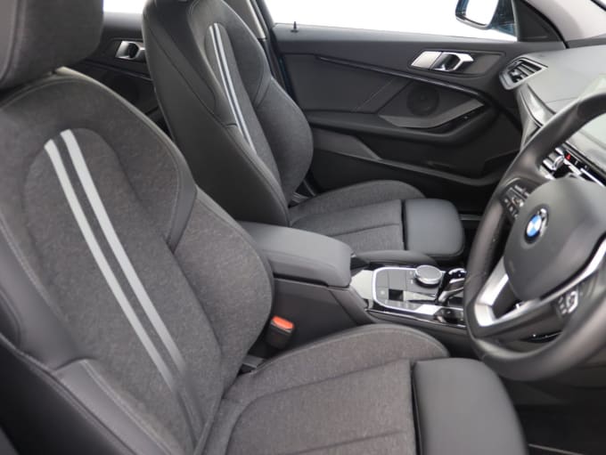2025 BMW 1 Series