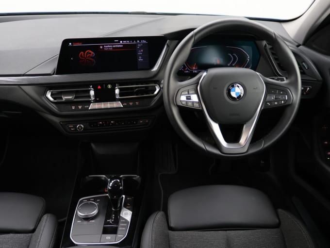 2025 BMW 1 Series