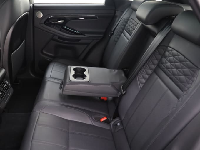 2025 Land Rover Range Rover Evoque