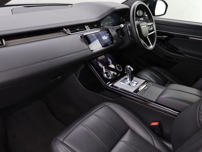 2025 Land Rover Range Rover Evoque