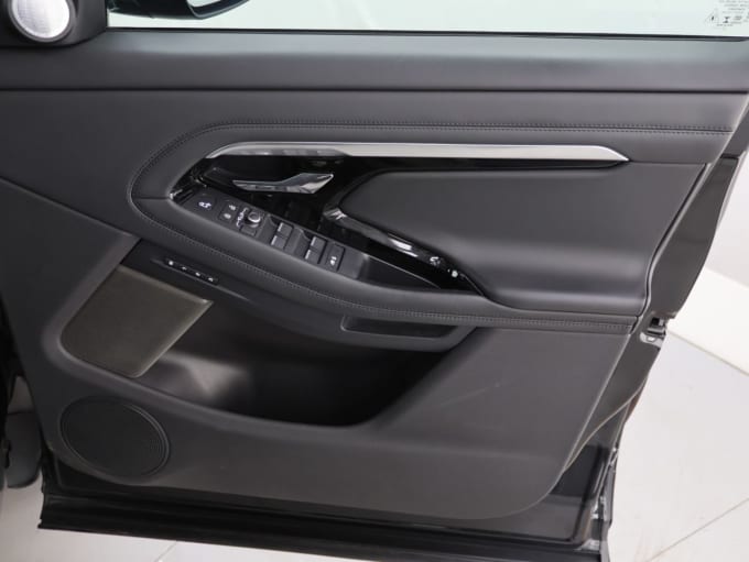 2025 Land Rover Range Rover Evoque