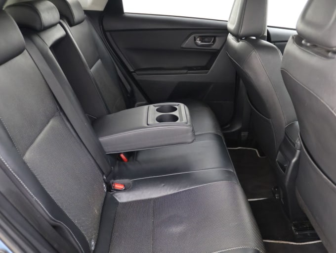 2025 Toyota Auris