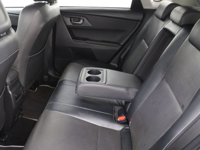 2025 Toyota Auris