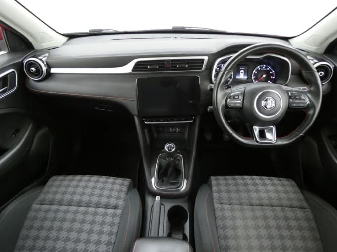 2025 Mg Mg Zs