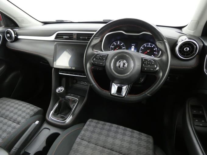 2025 Mg Mg Zs