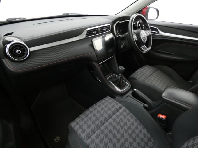 2025 Mg Mg Zs