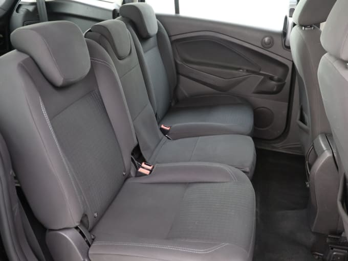 2025 Ford Grand C-max