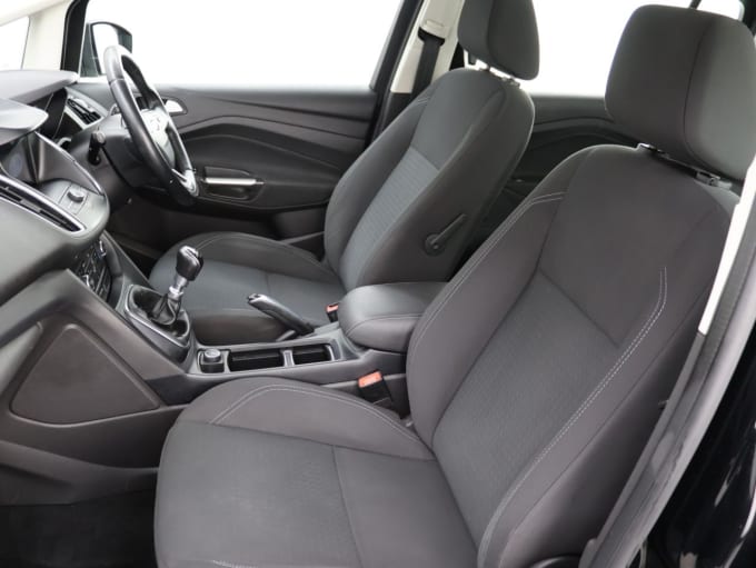 2025 Ford Grand C-max