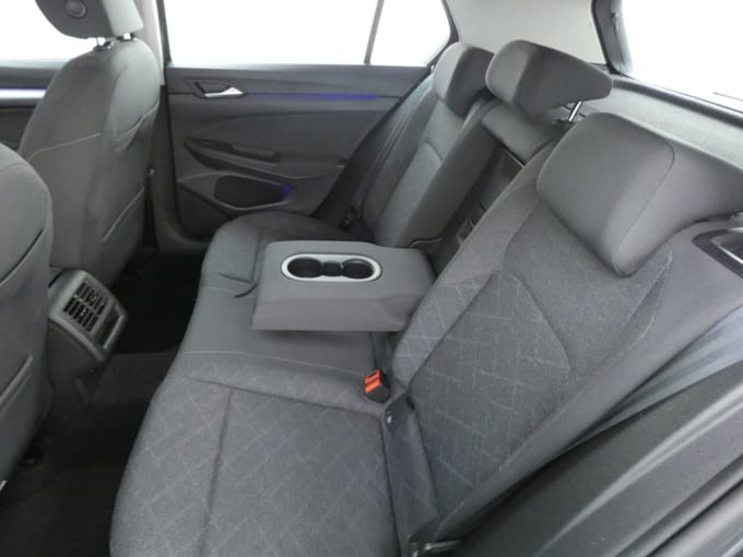 2025 Volkswagen Golf