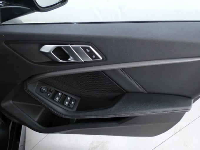 2025 BMW 1 Series