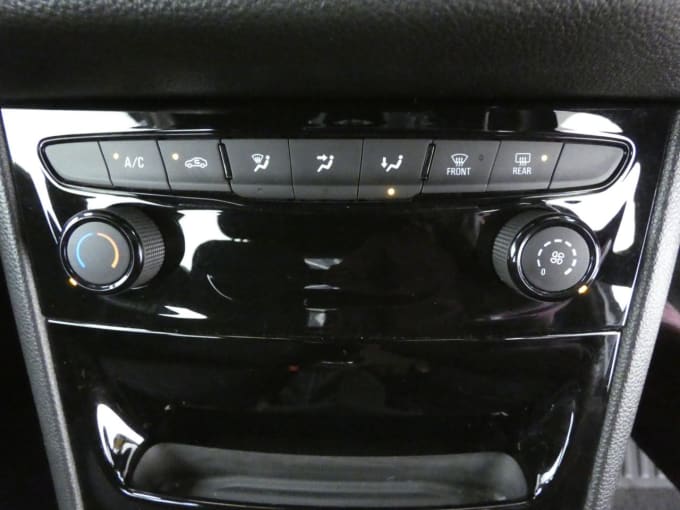 2025 Vauxhall Astra