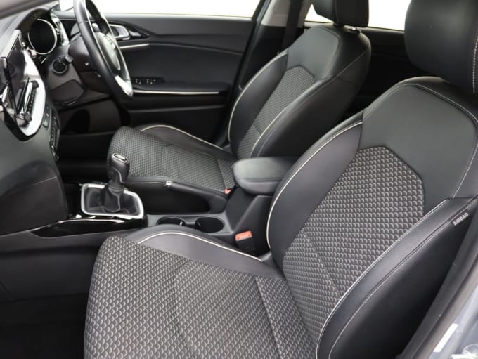 2025 Kia Ceed