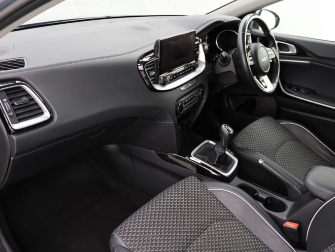 2025 Kia Ceed