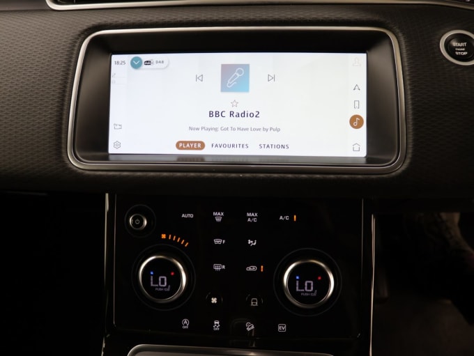 2025 Land Rover Range Rover Evoque