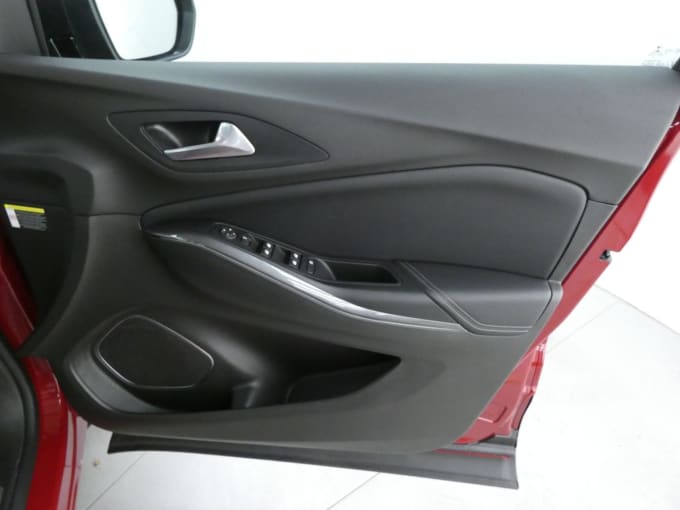 2025 Vauxhall Grandland X