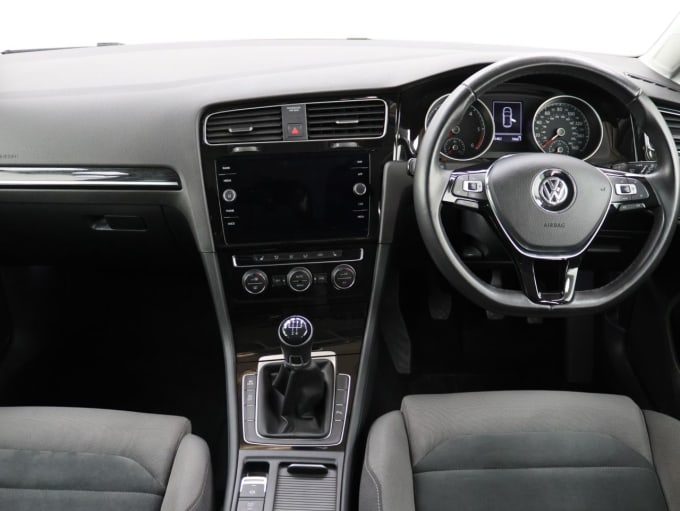 2025 Volkswagen Golf