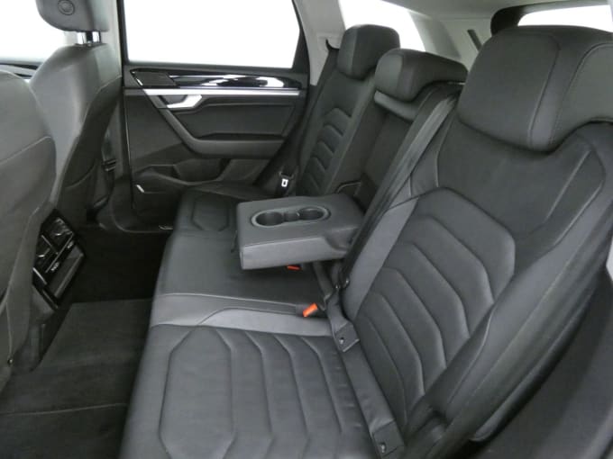 2025 Volkswagen Touareg