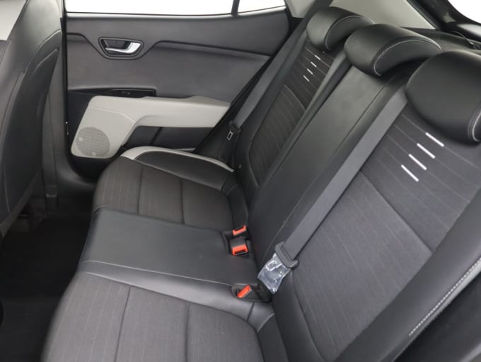 2025 Kia Stonic