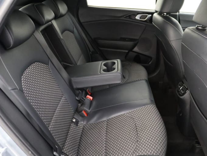 2025 Kia Xceed