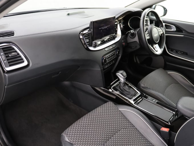 2025 Kia Xceed
