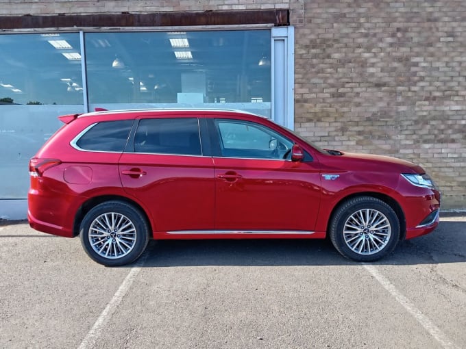 2025 Mitsubishi Outlander