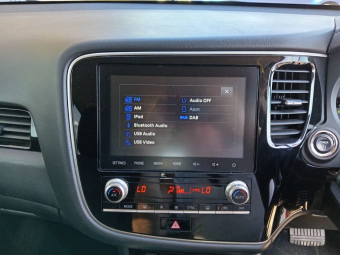 2025 Mitsubishi Outlander