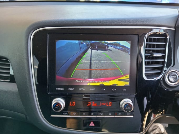 2025 Mitsubishi Outlander