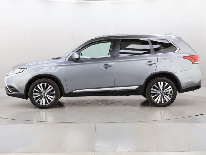 2025 Mitsubishi Outlander