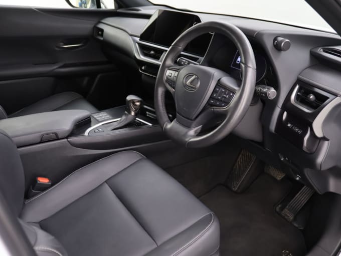 2025 Lexus Ux