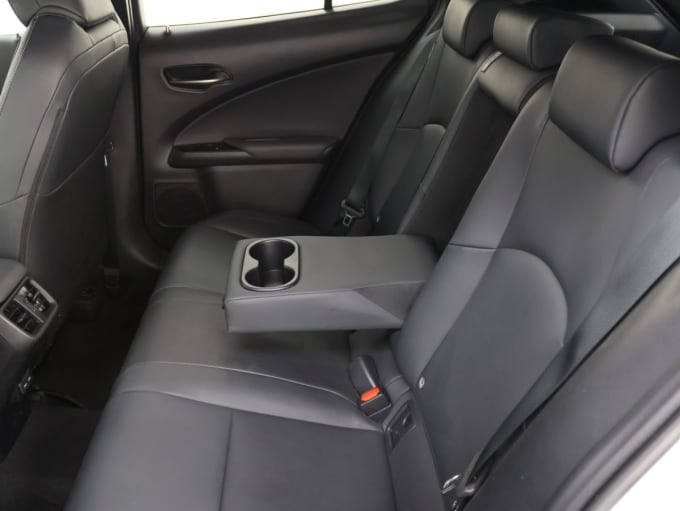 2025 Lexus Ux