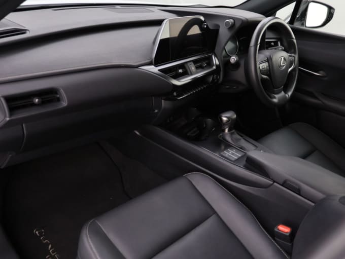 2025 Lexus Ux
