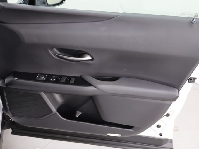2025 Lexus Ux