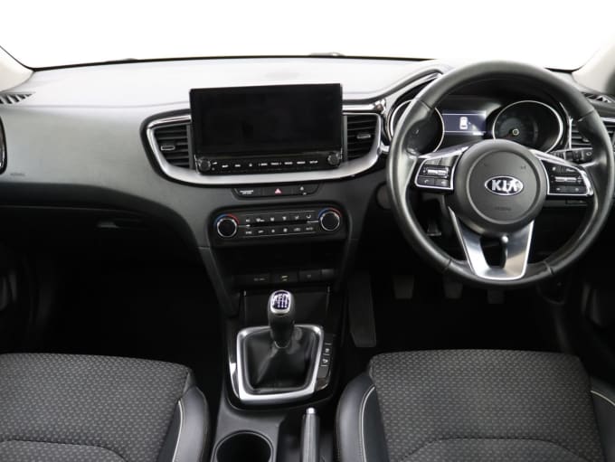2025 Kia Ceed