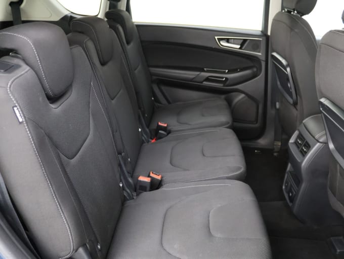 2025 Ford S-max