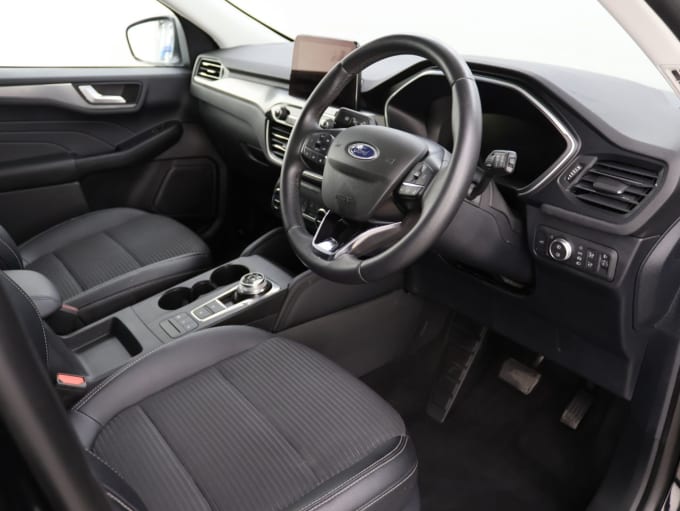 2025 Ford Kuga