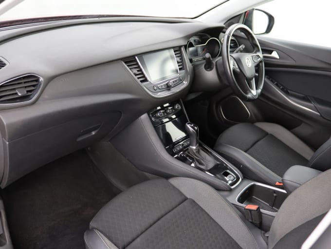 2025 Vauxhall Grandland X