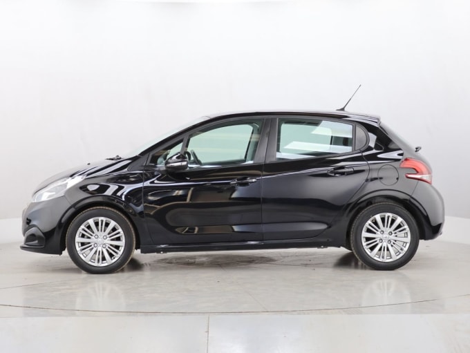 2025 Peugeot 208
