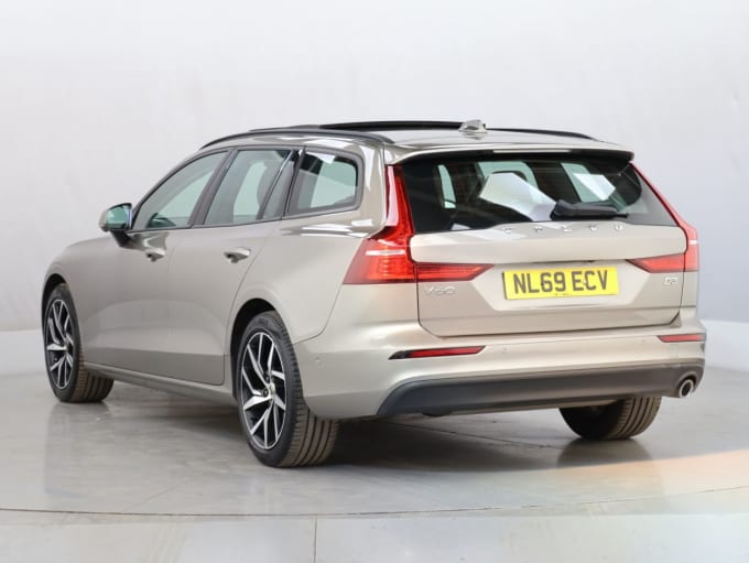 2025 Volvo V60