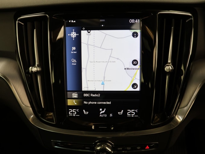 2025 Volvo V60