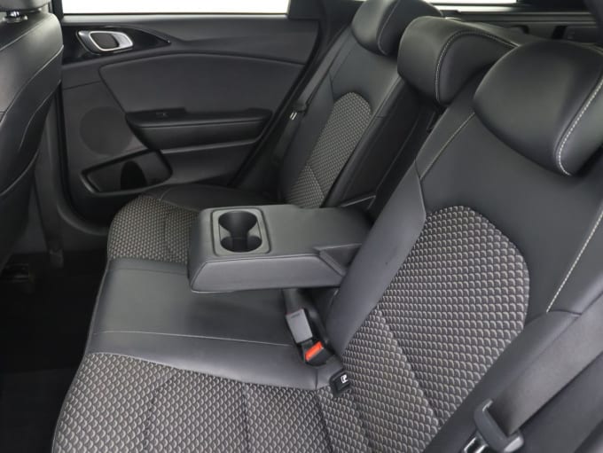 2025 Kia Ceed