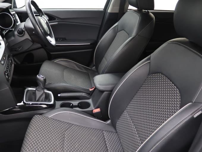 2025 Kia Ceed