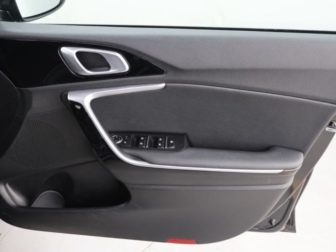 2025 Kia Ceed