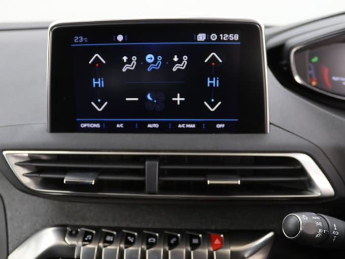 2025 Peugeot 3008
