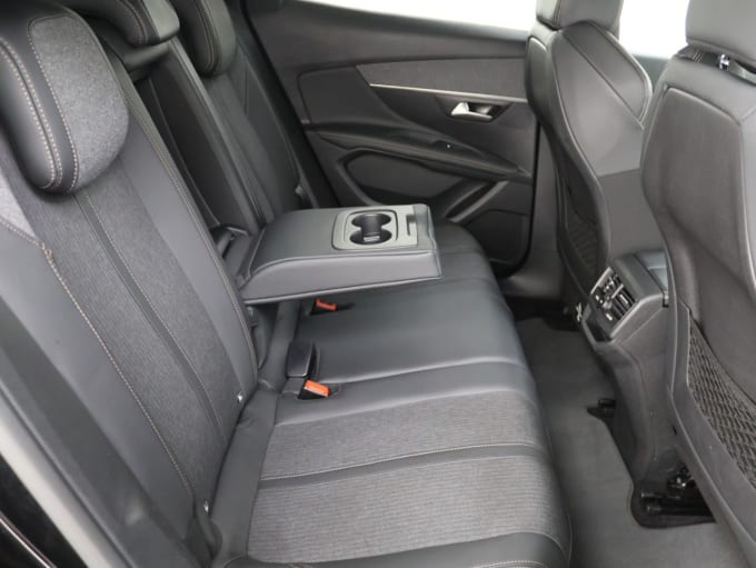 2025 Peugeot 3008