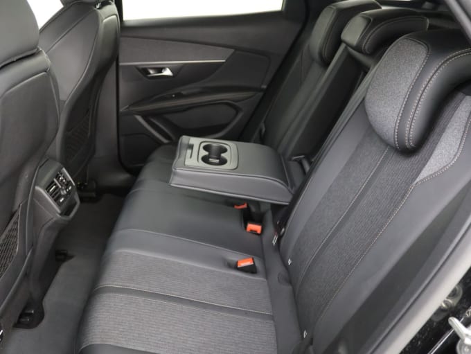 2025 Peugeot 3008