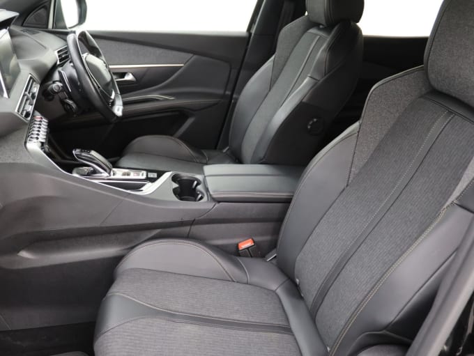 2025 Peugeot 3008
