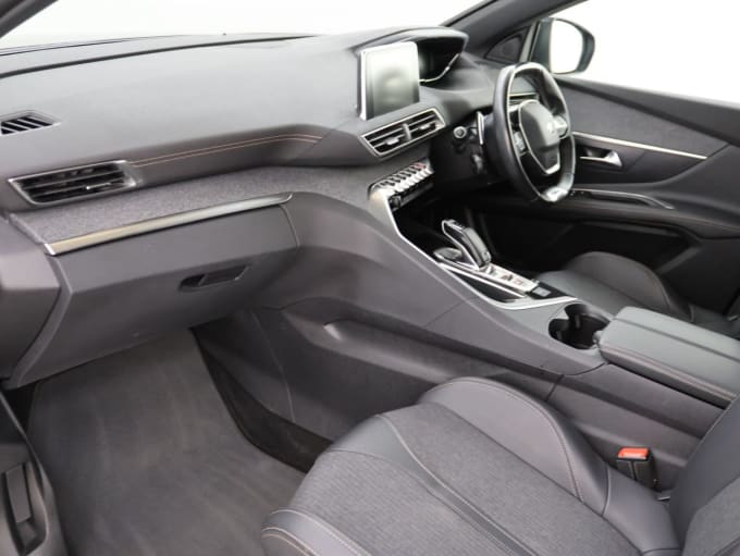 2025 Peugeot 3008